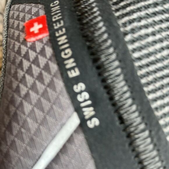 OC 5 9.5 Black & White Athletic Unisex Swiss Engineered Running Shoes - Picture 6 of 14